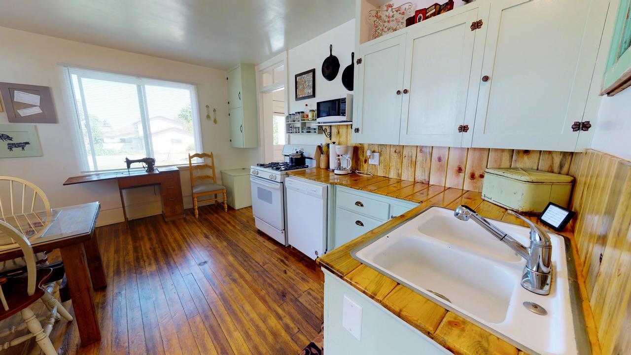 Hot Tub And Grandma'S Cottage, Charming And Nostalgic Blanding Exteriör bild